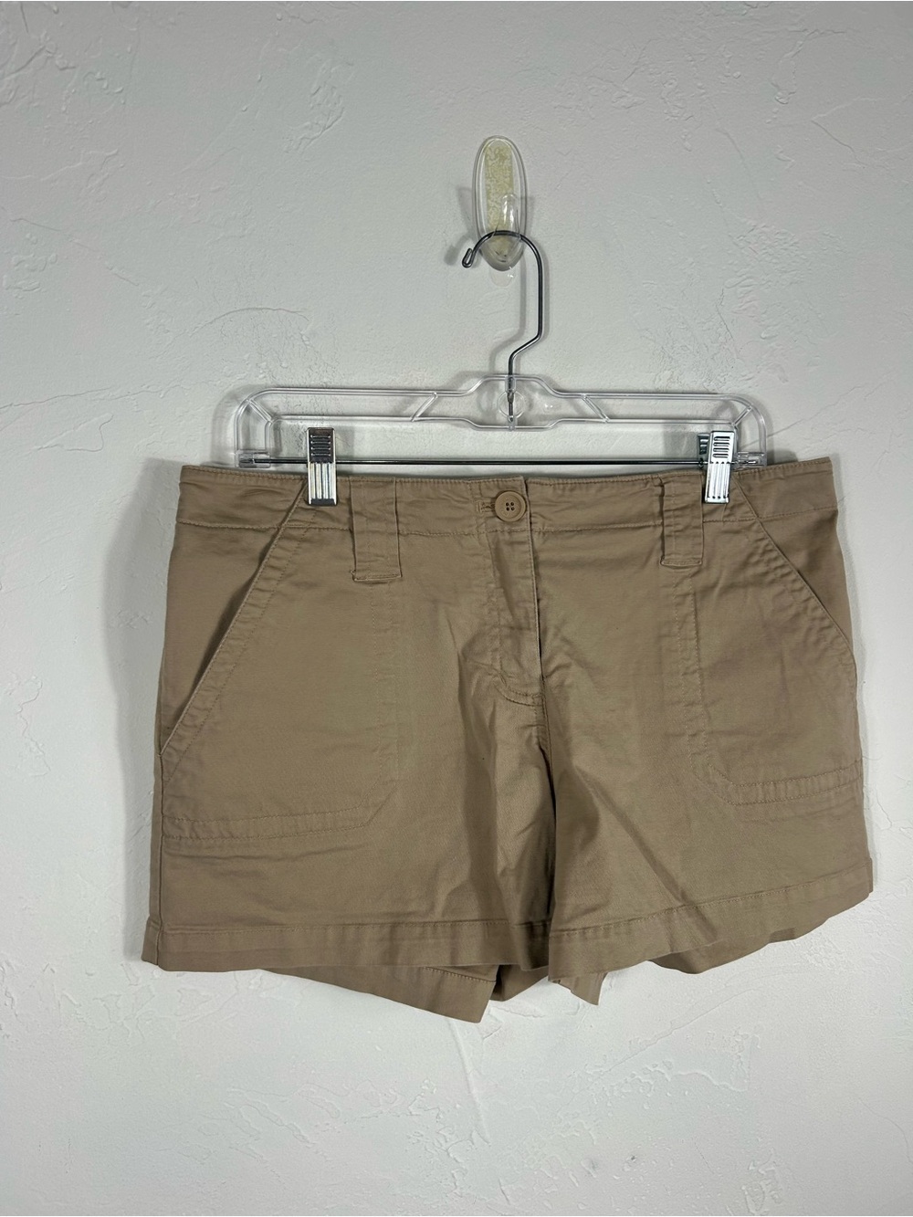 New York & Company Manhattan Chino Khaki Shorts Women's Size 10 Tan Cotton Blend - Picture 3 of 5